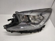Laden Sie das Bild in den Galerie-Viewer, Frontscheinwerfer Toyota Aygo X OH-31 Links Scheinwerfer Headlight SCH4122345239ju