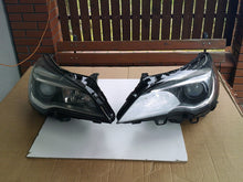 Load image into Gallery viewer, Frontscheinwerfer Opel Astra K 39047199 Ein Satz Scheinwerfer Headlight SCH9803670320rt