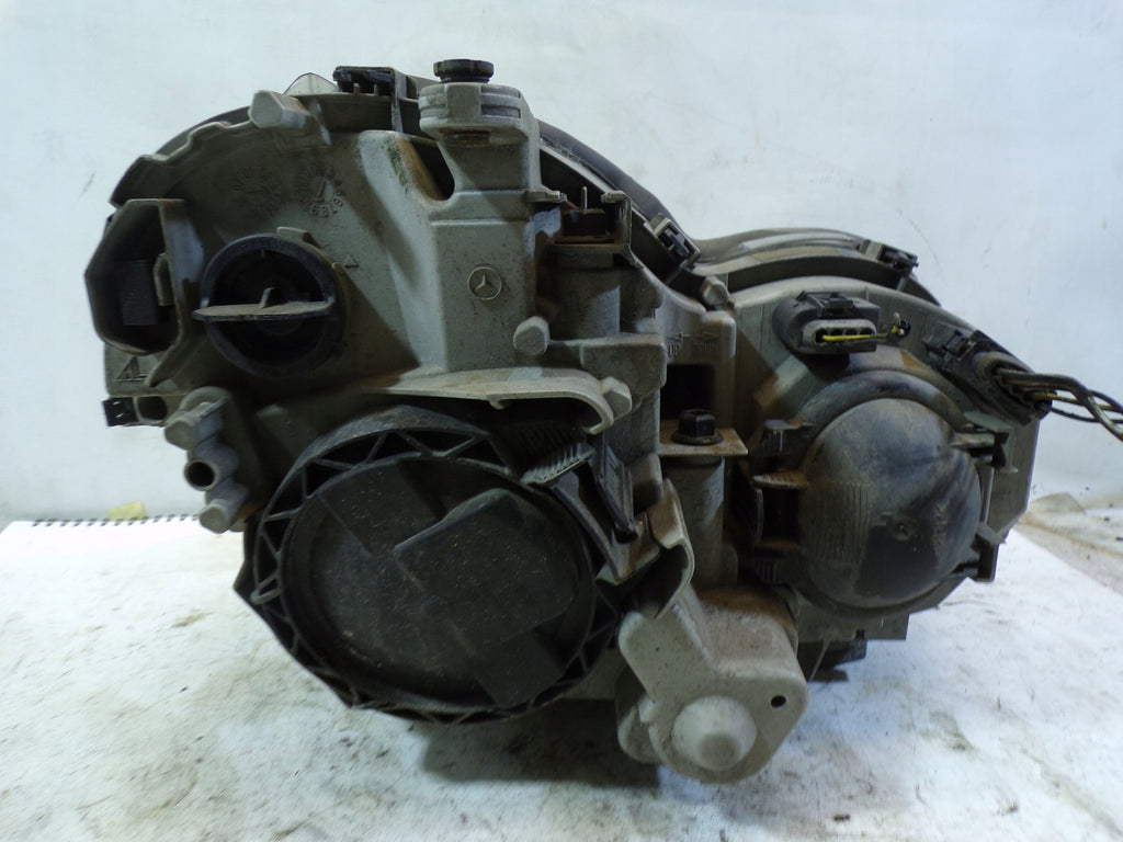 Frontscheinwerfer Mercedes-Benz W203 A2038203761 Xenon Links Headlight SCH1723746281dp