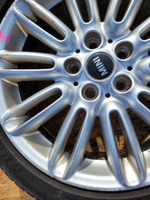 Laden Sie das Bild in den Galerie-Viewer, 1x Alufelge 17 Zoll 3.5" 5x112 54ET 6856099 Mini F56 F55 Rim Wheel FEL2628917846kl