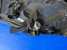 Load image into Gallery viewer, Frontscheinwerfer BMW F22 F87 63117304466-09 Xenon Rechts Scheinwerfer Headlight