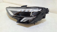 Laden Sie das Bild in den Galerie-Viewer, Frontscheinwerfer Audi A3 8Y0941033 Links Scheinwerfer Headlight