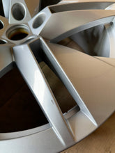 Load image into Gallery viewer, 1x Alufelge 19 Zoll 8.0" 5x112 45ET Glanz Silber 5LA601025B Skoda Enyaq FEL4399733341me
