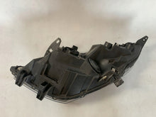 Laden Sie das Bild in den Galerie-Viewer, Frontscheinwerfer Renault Scenic 260100023R FALSE Scheinwerfer Headlight SCH4778271229gm