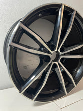 Load image into Gallery viewer, 1x Alufelge 19 Zoll 8.5" 5x112 40ET Glanz Schwarz 8089893 BMW G21 G20 Rim Wheel FEL1253830420xs