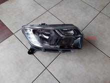 Load image into Gallery viewer, Frontscheinwerfer Dacia Logan Sandero II 260108435R LED Rechts Headlight