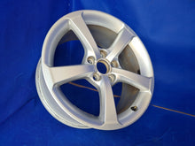 Laden Sie das Bild in den Galerie-Viewer, 1x Alufelge 17 Zoll 7.5&quot; 5x112 43ET Glanz Silber 8V0601025S Audi A3 Rim Wheel