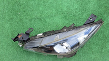 Load image into Gallery viewer, Frontscheinwerfer Mazda III 2532425003 Halogen Links Scheinwerfer Headlight