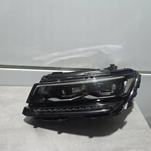 Laden Sie das Bild in den Galerie-Viewer, Frontscheinwerfer BMW 5NB941081A Laser Links Scheinwerfer Headlight SCH7898409640up