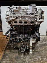 Laden Sie das Bild in den Galerie-Viewer, Motor Renault Trafic III M9R710 2.0 DCI Diesel Engine Unkomplett