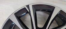 Laden Sie das Bild in den Galerie-Viewer, 1x Alufelge 17 Zoll 7.0&quot; 5x100 51ET 6VA601025 Skoda Fabia Iv Rim Wheel