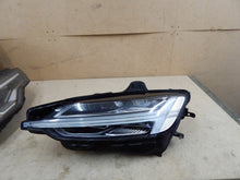 Laden Sie das Bild in den Galerie-Viewer, Frontscheinwerfer Volvo V60 II S60 III LED Links Scheinwerfer Headlight SCH6422285847wl