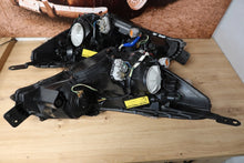 Laden Sie das Bild in den Galerie-Viewer, Frontscheinwerfer Subaru Legacy Outback I Xenon Ein Stück (Rechts oder Links)