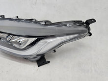 Load image into Gallery viewer, Frontscheinwerfer Toyota 4 Yaris SPP8711 Links Scheinwerfer Headlight