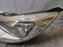 Laden Sie das Bild in den Galerie-Viewer, Frontscheinwerfer Ford Focus III BM5113W030AL FALSE Scheinwerfer Headlight SCH2746034373hy