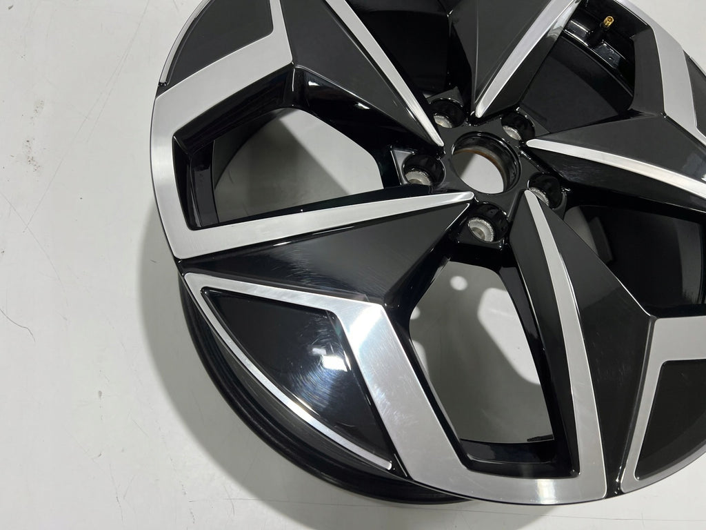 1x Alufelge 19 Zoll 7.5" 5x112 50ET 10A601025 VW Id.3 Rim Wheel