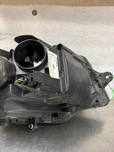 Load image into Gallery viewer, Frontscheinwerfer VW Transporter 7L1941005B Ein Stück (Rechts oder Links)