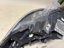 Laden Sie das Bild in den Galerie-Viewer, Frontscheinwerfer Peugeot Expert 9808235780 Xenon Rechts Scheinwerfer Headlight SCH7780435076qo
