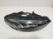 Laden Sie das Bild in den Galerie-Viewer, Frontscheinwerfer Mercedes-Benz W177 A1779066404 FALSE Scheinwerfer Headlight SCH1039716120eq