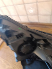 Laden Sie das Bild in den Galerie-Viewer, Frontscheinwerfer Hyundai Tucson 92207N7100 220346L009N100SN4 LED Links SCH9480010069yu