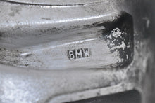 Laden Sie das Bild in den Galerie-Viewer, 1x Alufelge 15 Zoll 6.5" 5x120 42ET Glanz Silber 1095369 BMW 3 E46 E90 Rim Wheel FEL8079940488bo