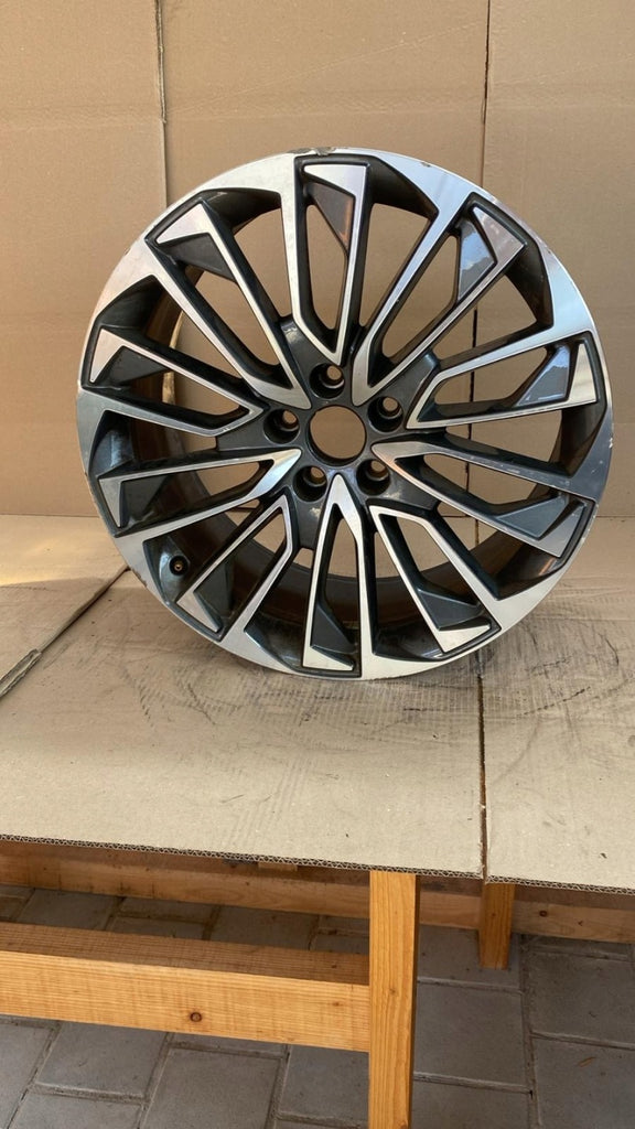 1x Alufelge 19 Zoll 8.5" 5x112 40ET Glanz 4K0601025BD Audi A6 Mg Rim Wheel FEL6076611009jv