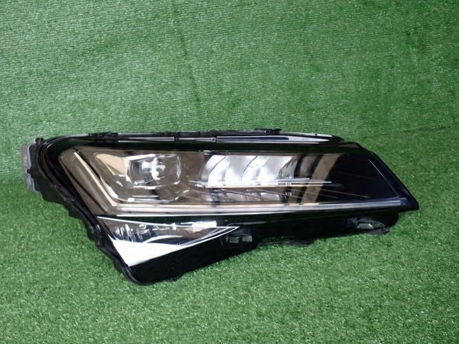 Frontscheinwerfer Skoda Superb III 3V1941016D Full LED Rechts Headlight