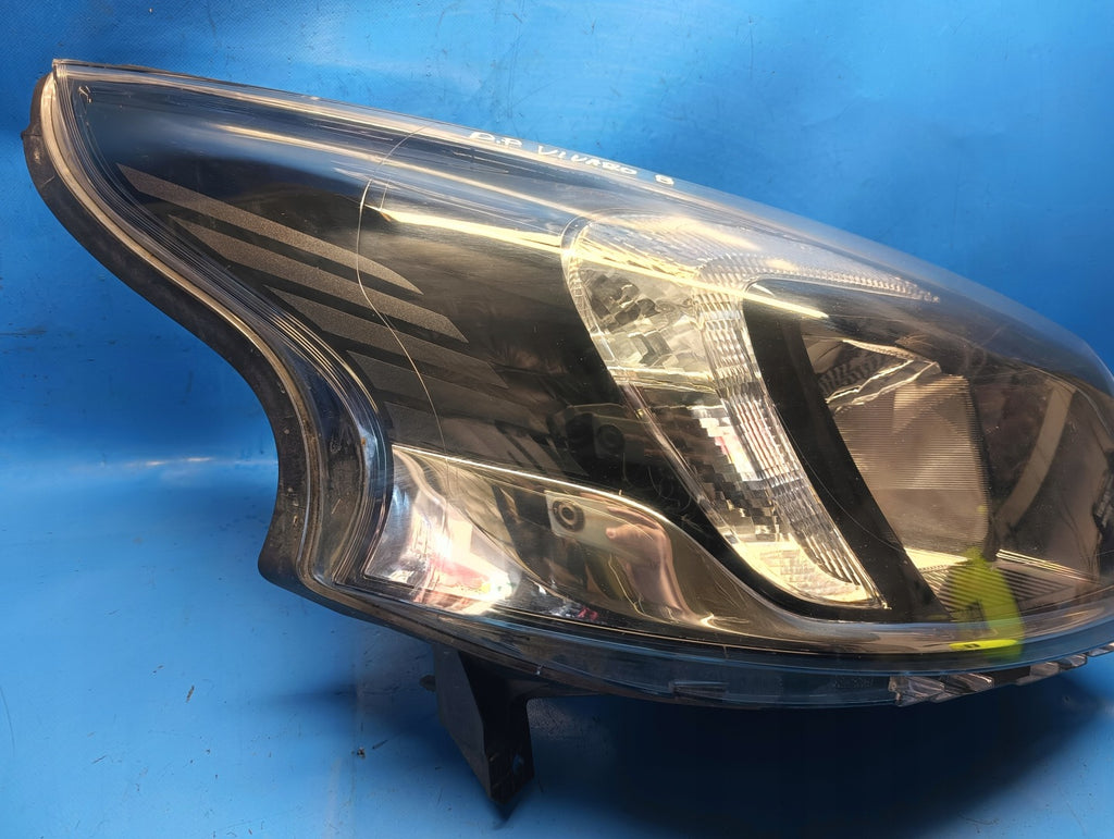 Frontscheinwerfer Opel Vivaro B Trafic III 260104643R 96461905 Rechts Headlight SCH2544632800wp