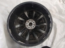 Laden Sie das Bild in den Galerie-Viewer, 1x Alufelge 21 Zoll 8.5&quot; 5x112 40ET 5LA601025L 5LA601025BL Mg Rim Wheel