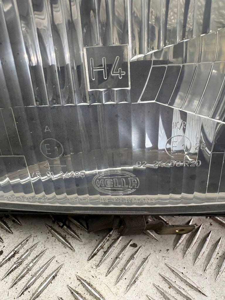 Frontscheinwerfer Mercedes-Benz T1 12130000 Rechts Scheinwerfer Headlight SCH1974489050ds