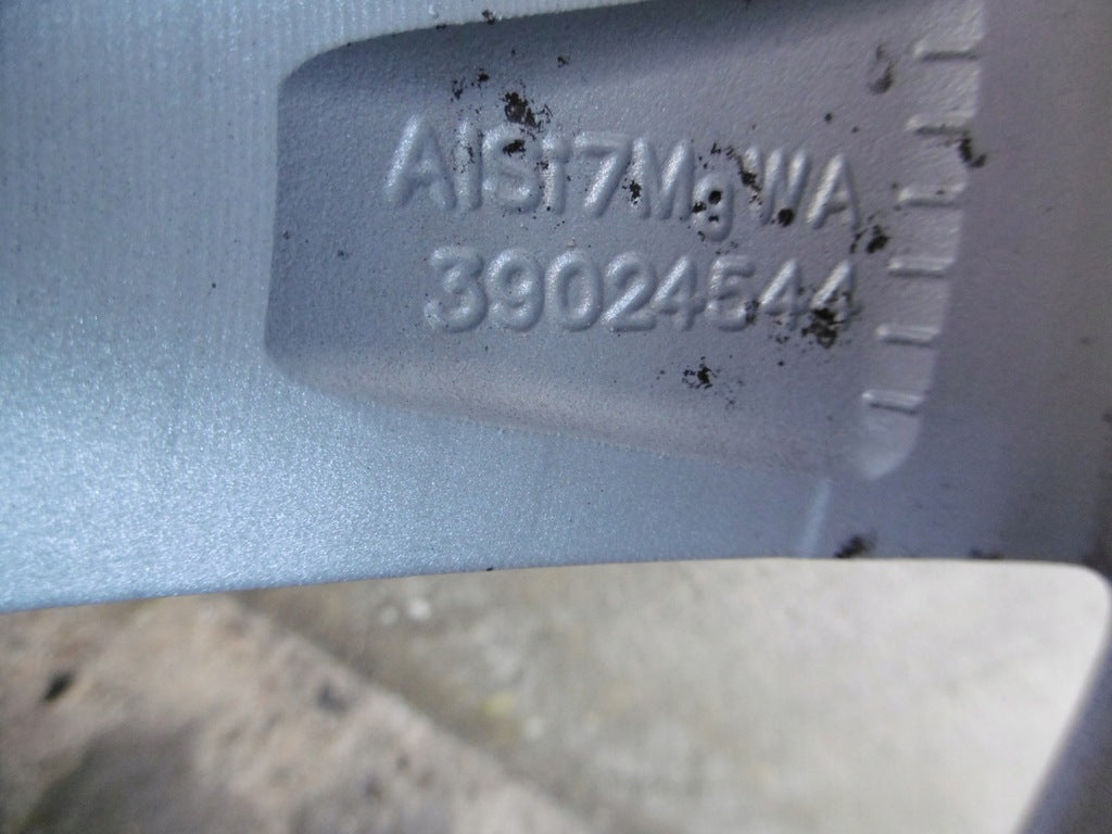 1x Alufelge 16 Zoll 7.0" 5x105 41ET Matt Silber 39024544 Opel Astra Rim Wheel FEL2379292206yj