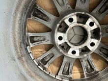 Laden Sie das Bild in den Galerie-Viewer, 1x Alufelge 16 Zoll 8.0&quot; 5x112 46ET Glanz Graphit A2124015802 Mercedes-Benz W212