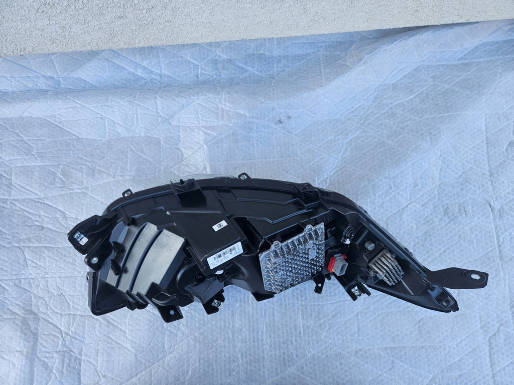 Frontscheinwerfer Iveco I 10R050080 Links Scheinwerfer Headlight SCH8071504070bu