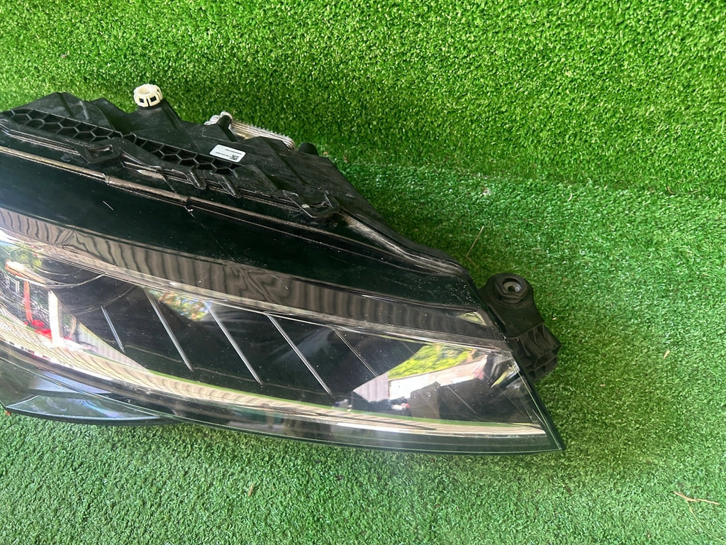 Frontscheinwerfer Skoda Superb III 3V1941016D Rechts Scheinwerfer Headlight