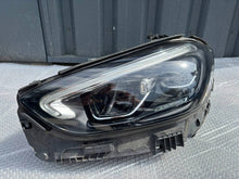 Laden Sie das Bild in den Galerie-Viewer, Frontscheinwerfer Mercedes-Benz W206 A2069063903 Links Scheinwerfer Headlight SCH9680283218qg