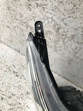 Laden Sie das Bild in den Galerie-Viewer, Frontscheinwerfer Toyota Hilux Rechts Scheinwerfer Headlight SCH9083615495az