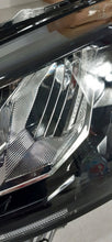 Laden Sie das Bild in den Galerie-Viewer, Frontscheinwerfer Peugeot 208 L90123735 L90123736 Ein Satz Headlight SCH1945242855jk