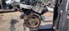 Load image into Gallery viewer, Motor Mercedes-Benz W203 612962 2.7 CDI 220TKm 2001 Diesel Engine Komplett