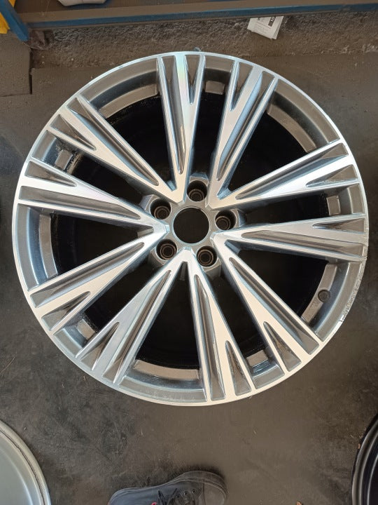 1x Alufelge 20 Zoll 8.5" 5x112 43ET Glanz 4K0601025J Audi A6 Rim Wheel FEL8018513173wa