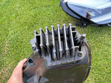 Laden Sie das Bild in den Galerie-Viewer, Frontscheinwerfer Tesla Model 3 1077376-00-C LED Rechts Scheinwerfer Headlight