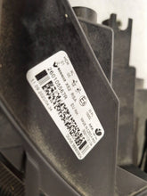Laden Sie das Bild in den Galerie-Viewer, Frontscheinwerfer Opel Movano B Master III 260105567R Rechts Headlight SCH3970426277sg
