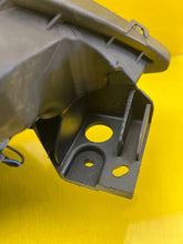 Laden Sie das Bild in den Galerie-Viewer, Frontscheinwerfer Mitsubishi Outlander III 8301C8-63 LED Rechts oder Links