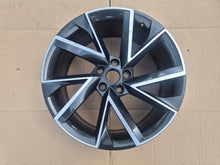 Laden Sie das Bild in den Galerie-Viewer, 1x Alufelge 19 Zoll 8.0" 5x112 57A601025R Skoda Karoq Rim Wheel FEL8584021855yr
