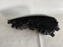Load image into Gallery viewer, Frontscheinwerfer Audi A4 B9 8W0941012 8W0941011 LED Rechts Headlight