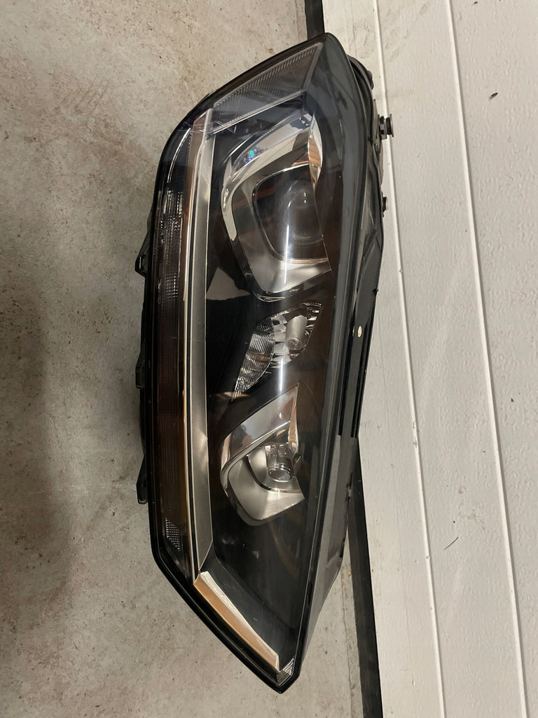 Frontscheinwerfer Ford Golf Sportsvan 517941032B Rechts Scheinwerfer Headlight