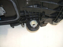Laden Sie das Bild in den Galerie-Viewer, Frontscheinwerfer Mercedes-Benz W206 2069064703 602227568 Full LED Links SCH4022764096vc