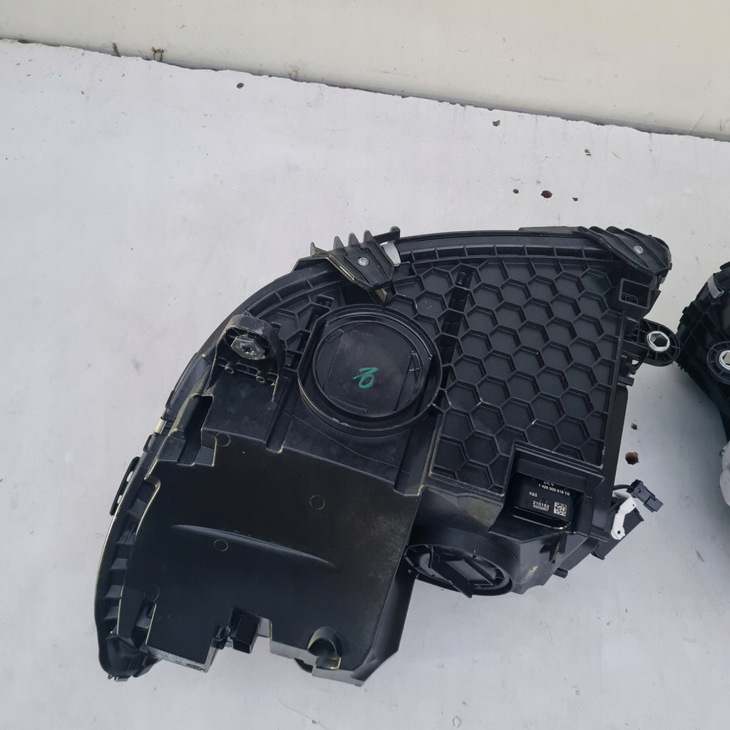 Frontscheinwerfer Mercedes-Benz W206 A2069066204 A2069068104 Rechts oder Links SCH9691464769kg