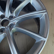 Load image into Gallery viewer, 1x Alufelge 21 Zoll 8.5" 5x112 19ET Glanz Silber 4K0601025AA Audi Rim Wheel FEL7665801136pr