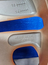 Laden Sie das Bild in den Galerie-Viewer, 1x Alufelge 17 Zoll 6.5&quot; 4x100 40ET 403008829R Renault Megane 1 Clio IV Captur