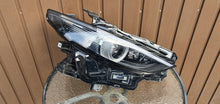 Laden Sie das Bild in den Galerie-Viewer, Frontscheinwerfer Mazda 3 Rechts Scheinwerfer Headlight